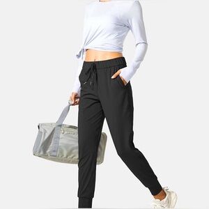 Mondetta Luxury Performance Joggers Bundle